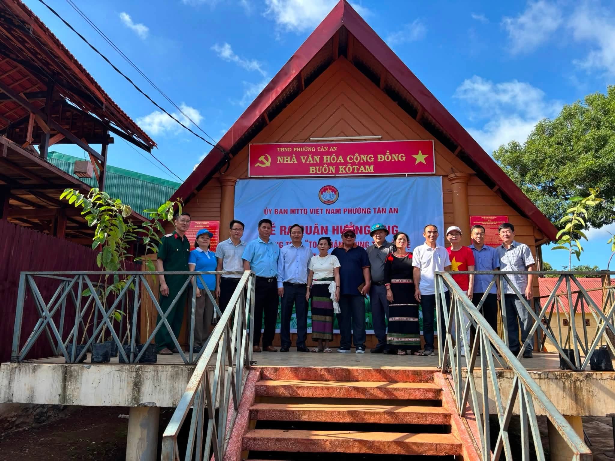 PHƯỜNG TÂN AN PHÁT ĐỘNG PHONG TRÀO “TOÀN DÂN CHUNG TAY BẢO VỆ MÔI TRƯỜNG, VÌ MỘT VIỆT NAM XANH - SẠCH - ĐẸP”