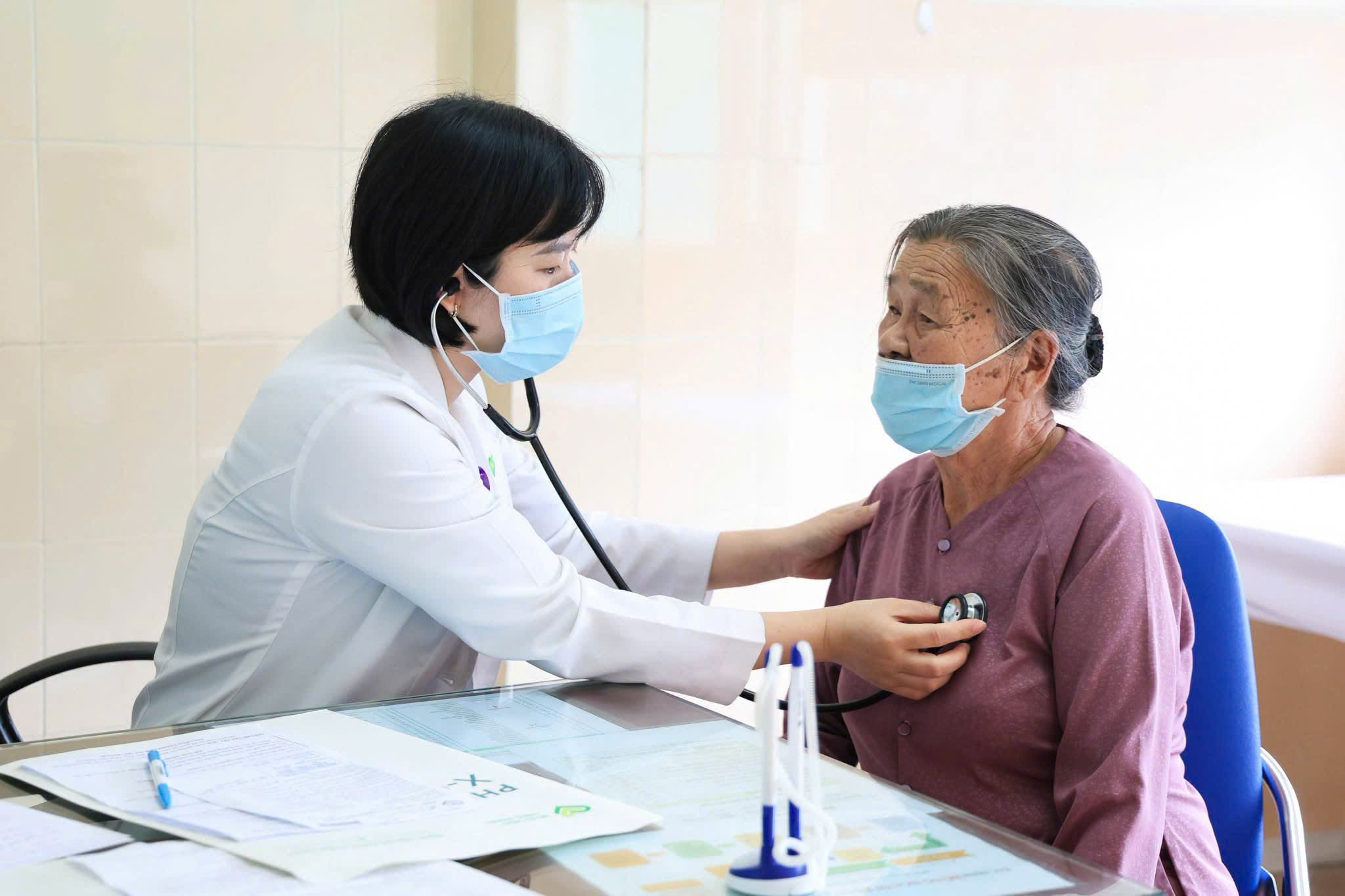 PHƯỜNG TÂN AN TỔ CHỨC KHÁM SỨC KHỎE ĐỊNH KỲ CHO TRÊN 13 NGHÌN ĐỐI TƯỢNG ƯU TIÊN TẠI ĐỊA BÀN