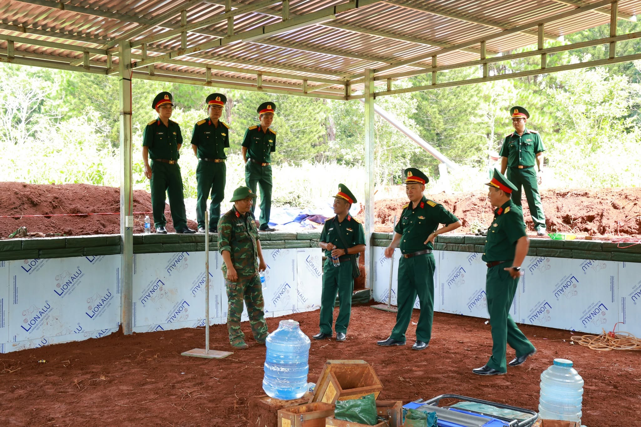 QUÂN KHU 5 KIỂM TRA, ĐÁNH GIÁ CÔNG TÁC CHUẨN BỊ DIỄN TẬP TÁC CHIẾN PHÒNG THỦ TẠI PHƯỜNG TÂN AN