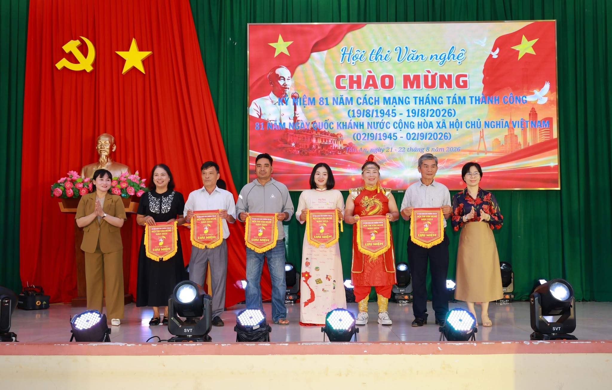 PHƯỜNG TÂN AN SÔI NỔI KHAI MẠC HỘI THI VĂN NGHỆ CHÀO MỪNG CÁC NGÀY LỄ LỚN