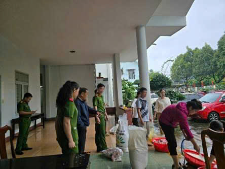 c1989ad32642aa1cf353