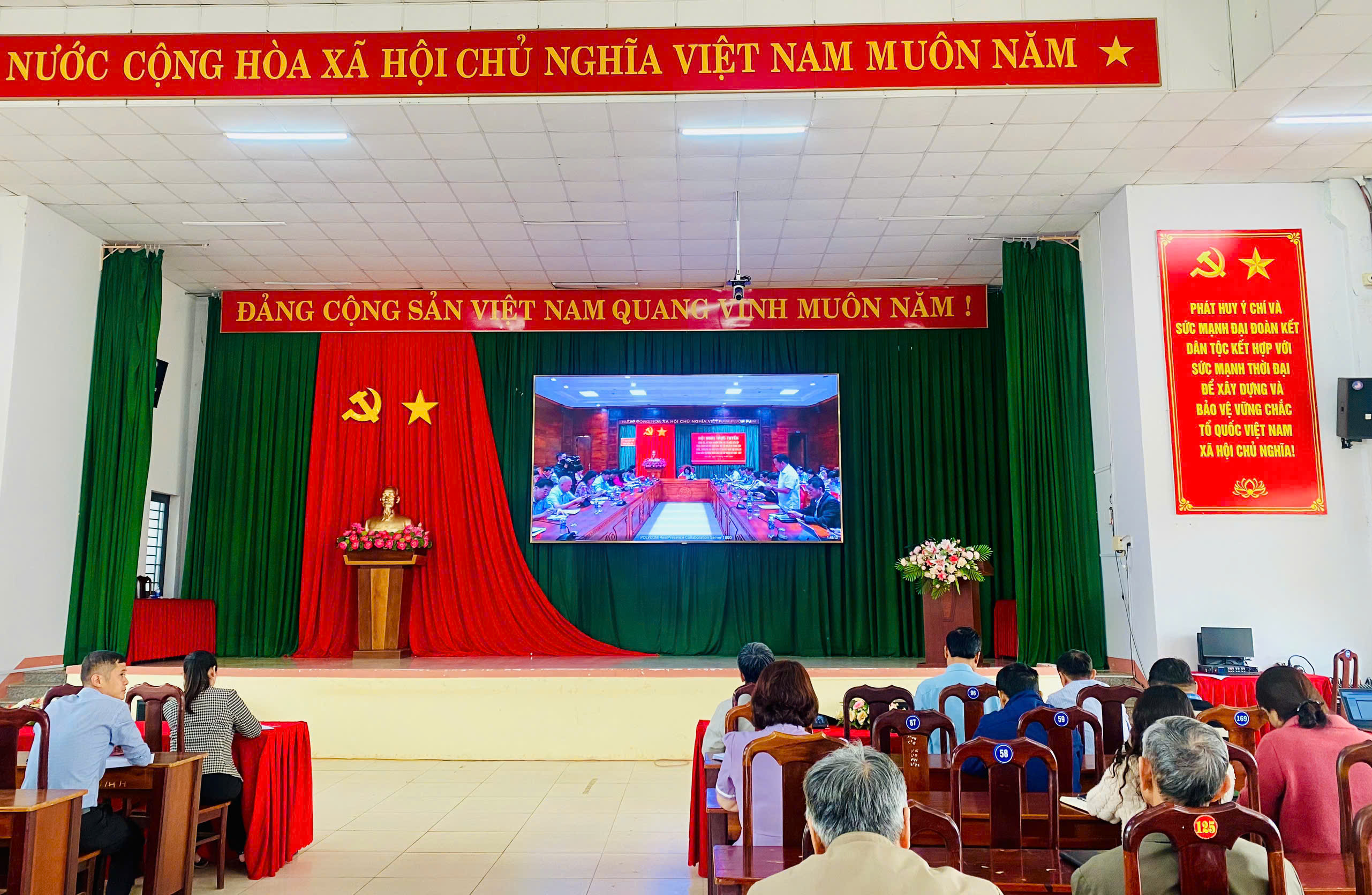 Họp trực tuyến đánh giá, rút kinh nghiệm trước ngày bầu cử