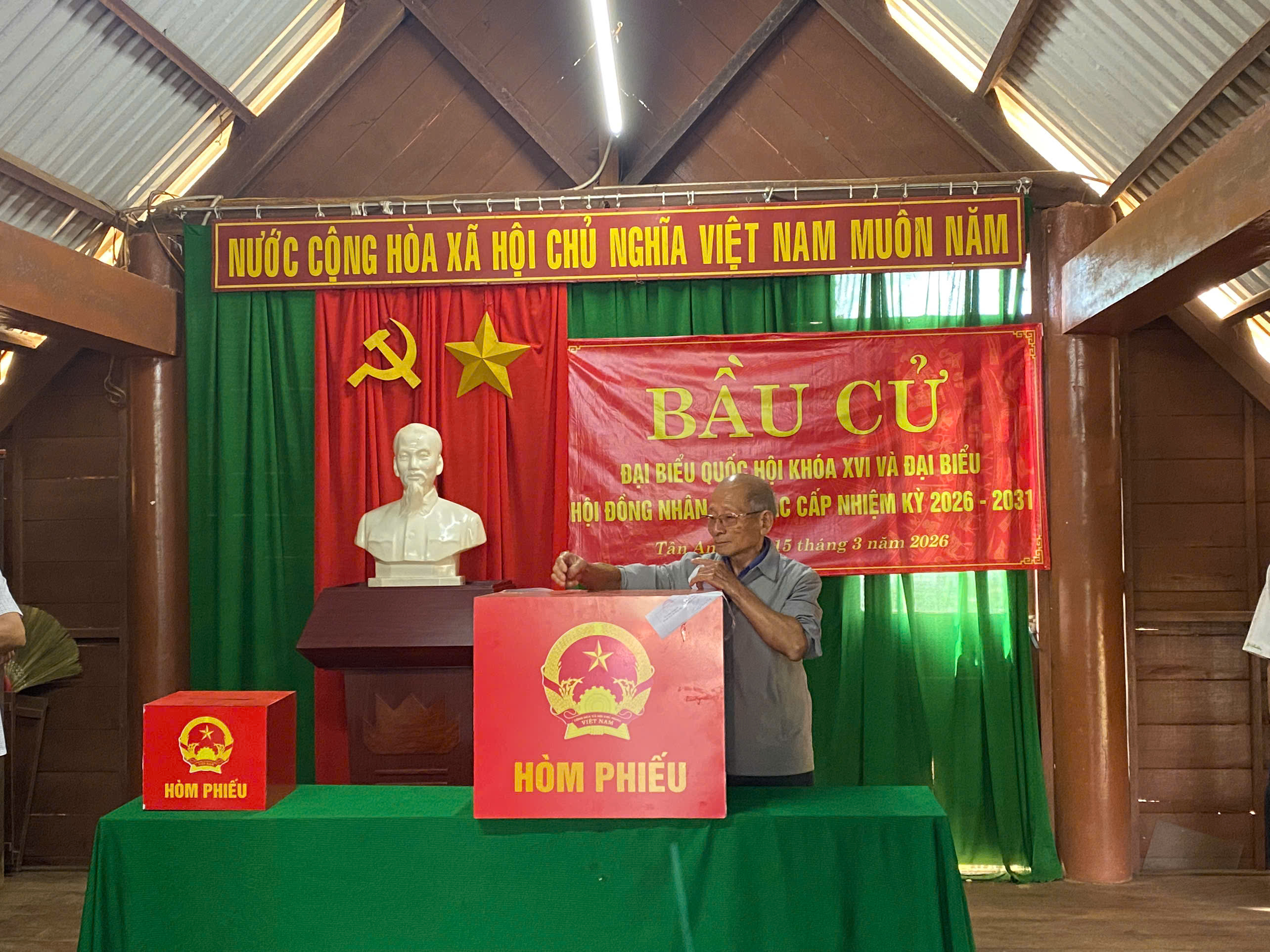 81070579daf254ac0de3