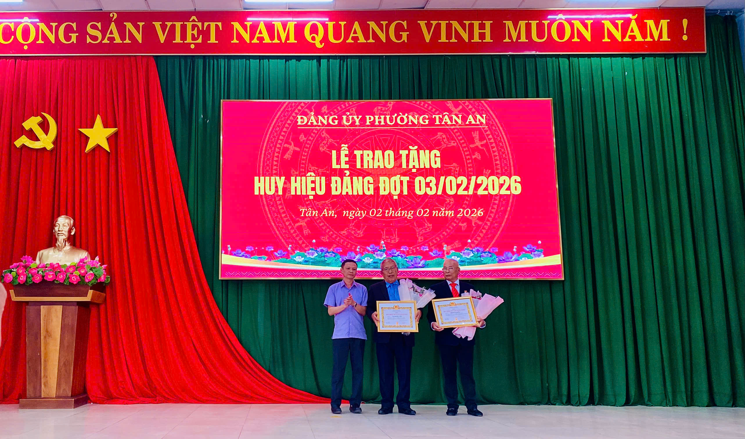 z7496830813934_edcde0fc2c84951de43f00310a8d3057